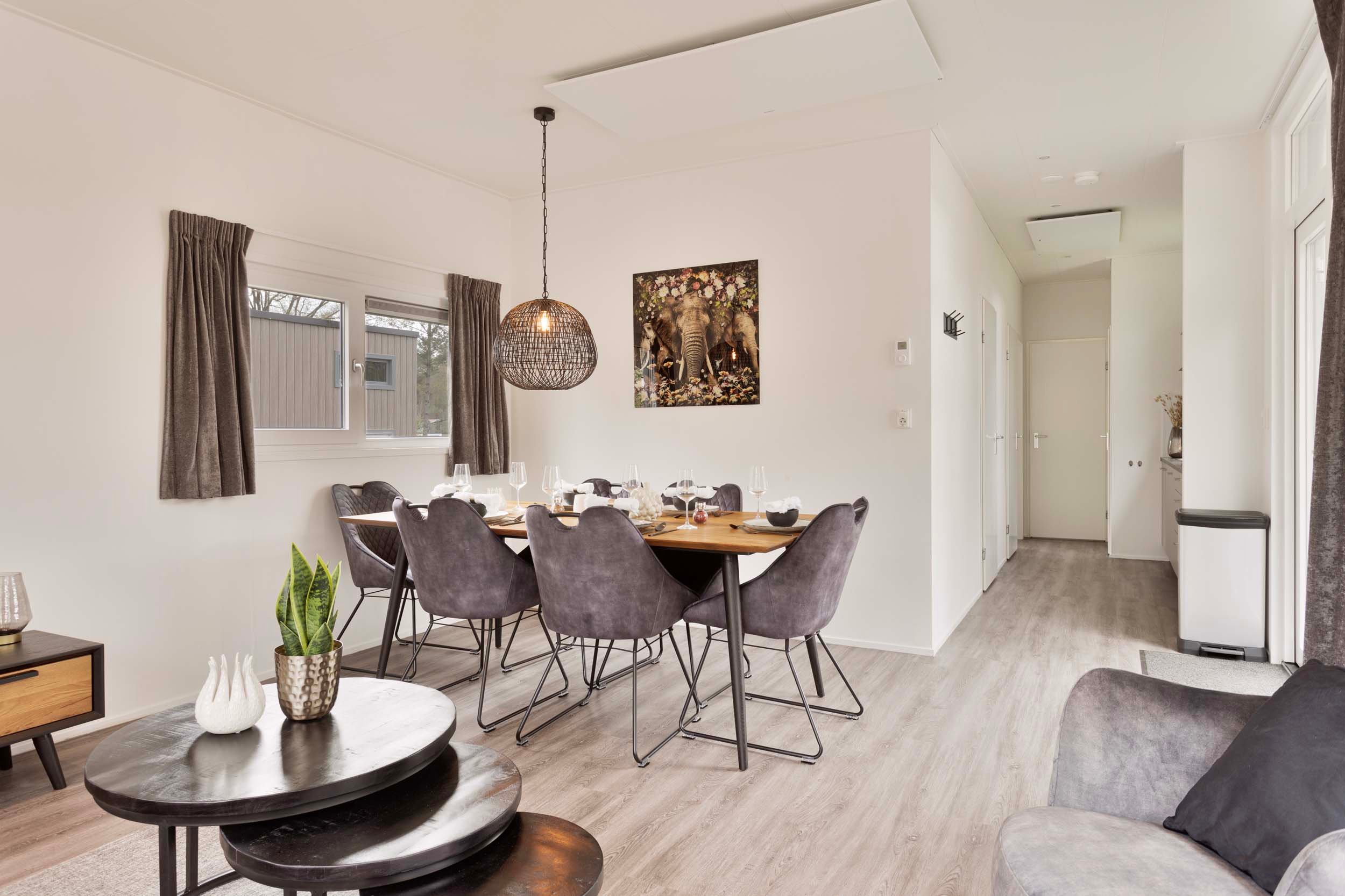 Recreatiepark Beekbergen - Module Special Eco 6 personen - 81 - Interieur - Woonkamer - 3