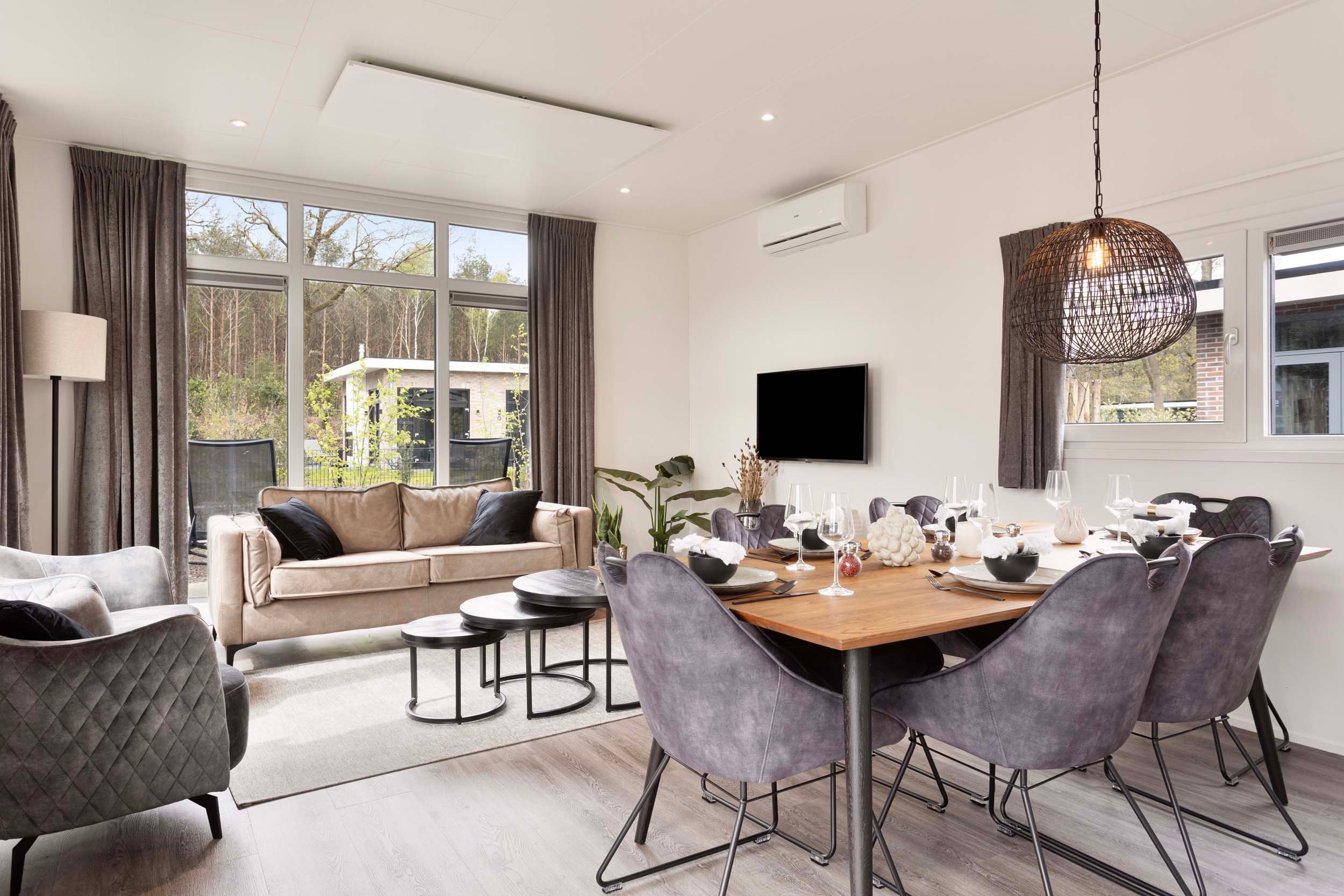 Recreatiepark Beekbergen - Module Special Eco 6 personen - 81 - Interieur - Woonkamer - 6