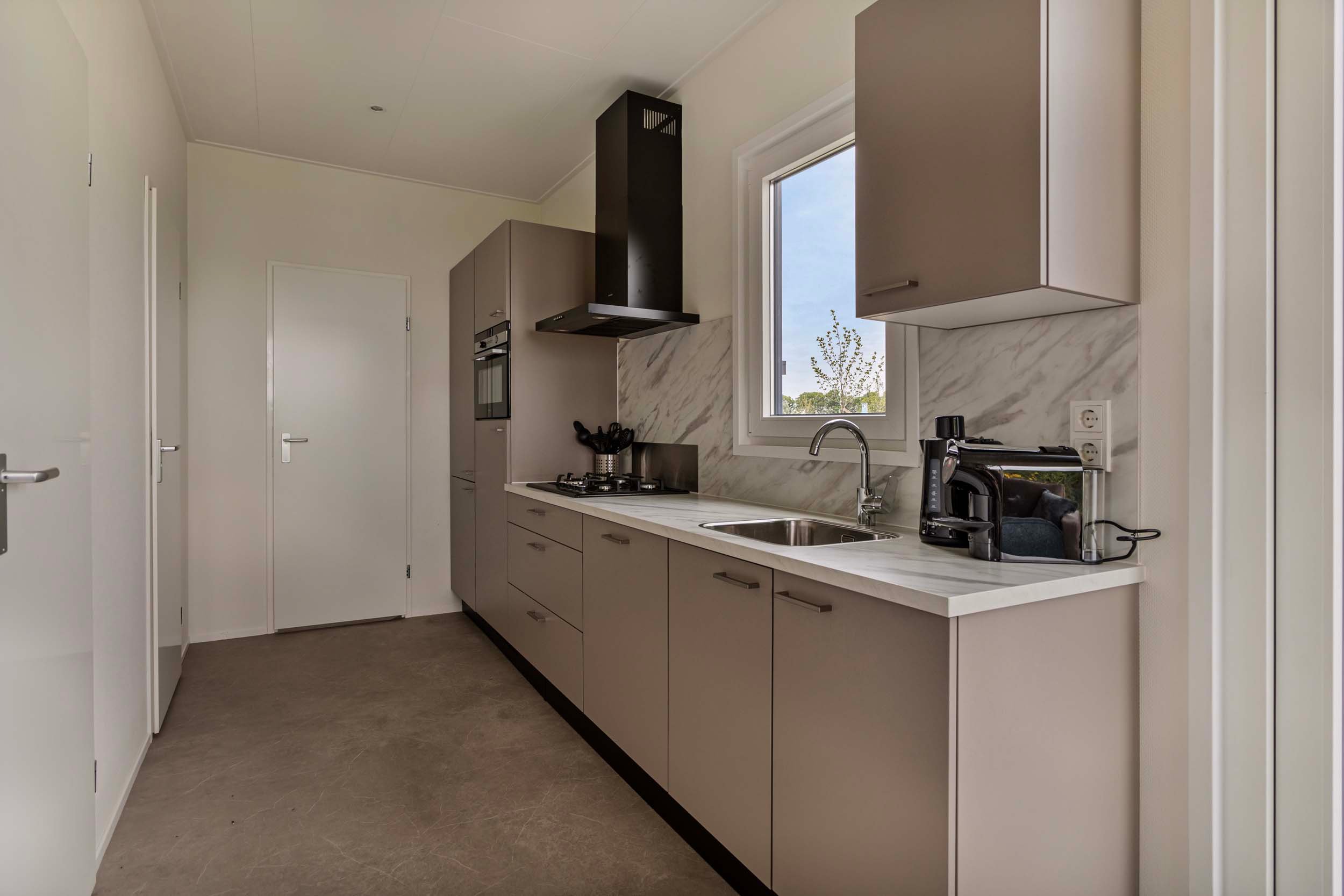 Resort Lexmond - Azura 4 personen - Interieur - Keuken - 2-1